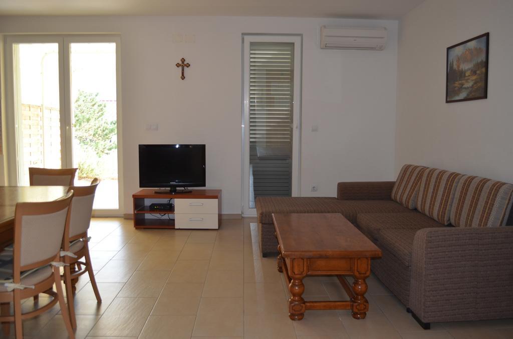 Apartments Buljan บัชกา ห้อง รูปภาพ
